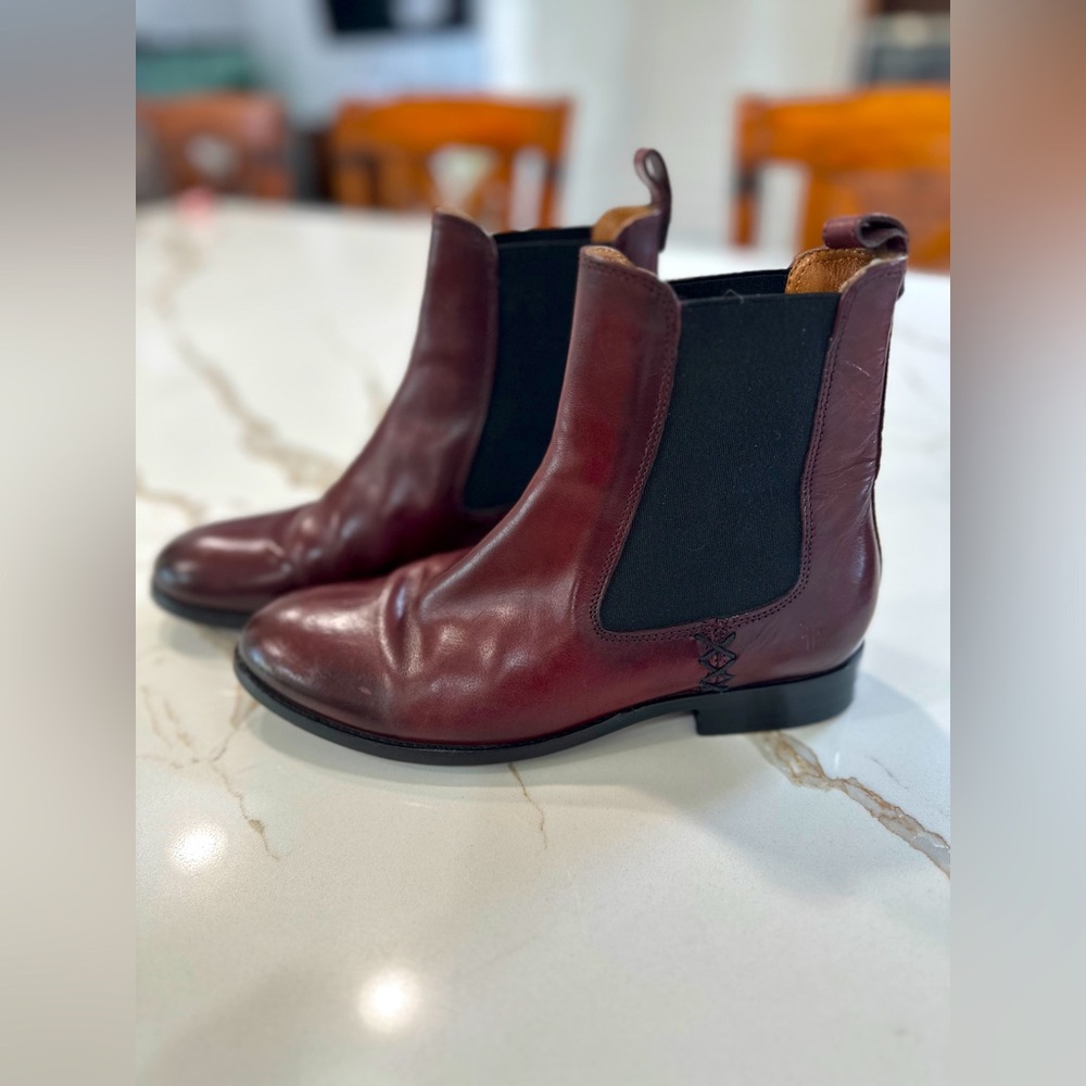 Frye Melissa Chelsea Boots Women's Size 6 Cognac Brown Leather 3475454